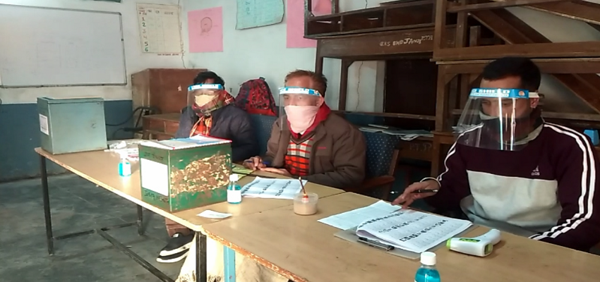 Himachal:  दूसरे चरण का पंचायती चुनाव शुरू, 1208 पंचायतों में किया जा रहा है मतदान