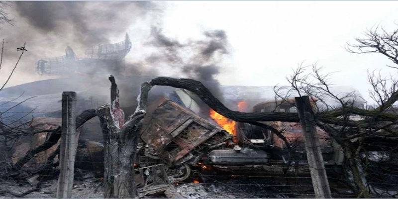 RUSSIA-UKRAINE WAR: रूसी हमले के बाद यूक्रेन में तबाही का मंजर, राष्ट्रपति जेलेंस्की ने ठुकराया अमेरिका का ऑफर