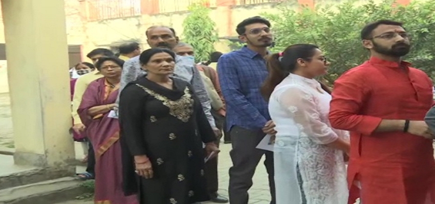 UP Election 2022: आखिरी चरण का मतदान आज, पीएम मोदी और सीएम योगी ने की वोट डालने की अपील