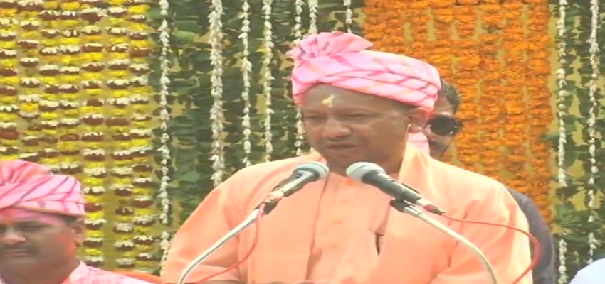 UP: भगवान नरसिंह होलिकोत्सव शोभायात्रा में शामिल हुए सीएम योगी, ‘उत्तर प्रदेश ने एक बार फिर राष्ट्रवाद और सुशासन की सरकार चुनी गई है’