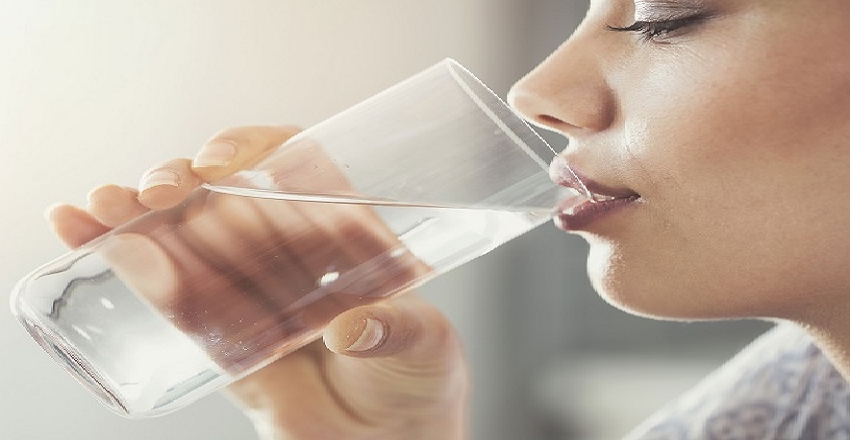 Health tips: क्या बार-बार सूख रहा है आपका मुंह, तो हो जाइए सावधान, हो सकती है ये गंभीर बीमारी