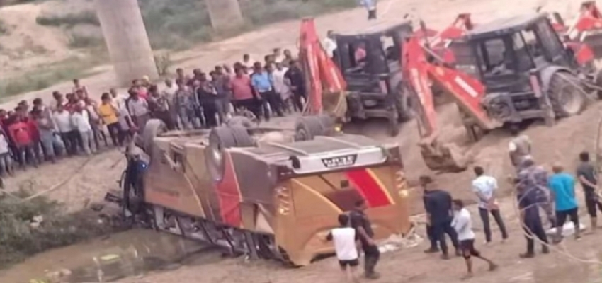 नेपाल में हादसे का शिकार हुई यात्रियों से भरी बस, 9 लोगों की मौत, कई घायल