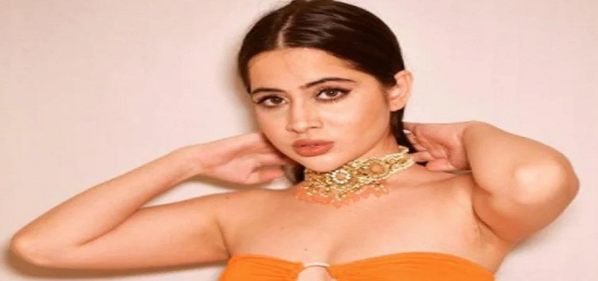 Bollywood: एक बार फिर उर्फी ने बदला अपना नाम, अब ये कहकर बुलाएंगे फैंस
