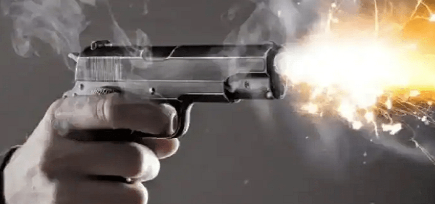 DELHI: एक बार फिर जवान बना अपने साथियों की जान का दुश्मन, दो की मौत, एक घायल