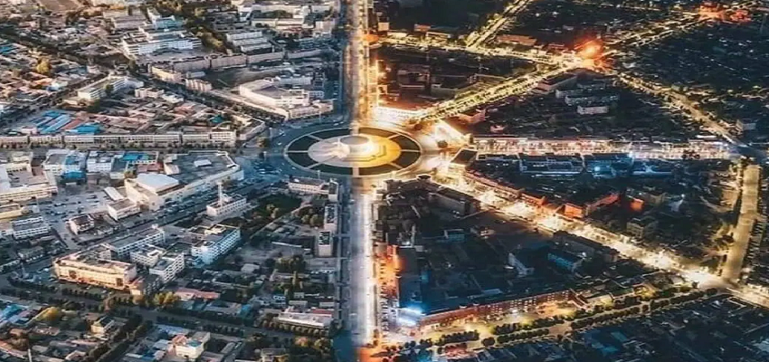 दुनिया का इकलौता देश जहां नहीं है ट्रैफिक लाइट की जरूरत, इस वजह से रहता है सड़कों पर उजाला