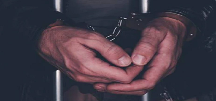 दिल्ली में 8 लाख रुपये की अफीम जब्त, MCD के दो कर्मचारी गिरफ्तार