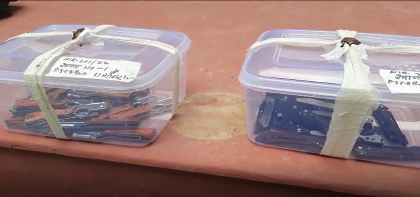 दिल्ली पुलिस ने नापाक इंडो-चाइनीस मॉड्यूल का किया भंडाफोड़, 14 हजार से ज्यादा अवैध चाकू के साथ पांच गिरफ्तार