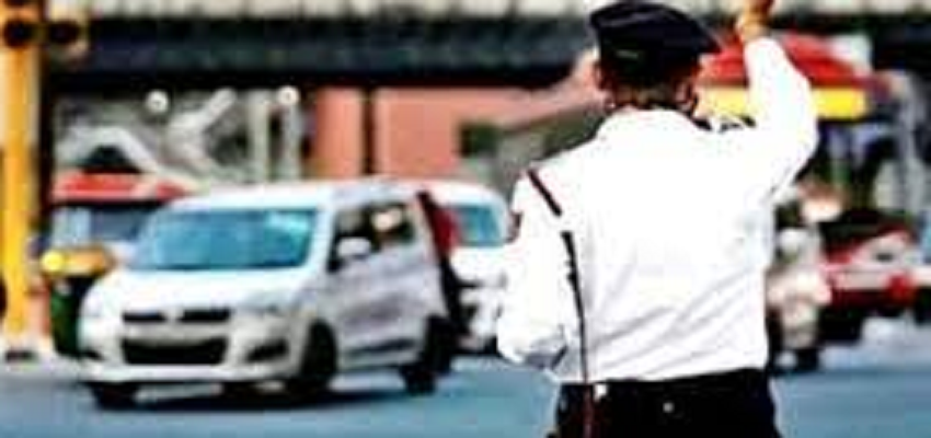 इस देश में ट्रैफिक रूल तोड़ने पर होगा 2.41 लाख रुपये का जुर्माना