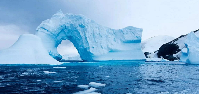 क्यों तैरता है पानी पर बर्फ? जानें इसके पीछे के रोचक तत्व