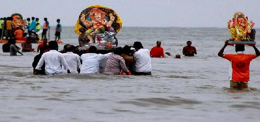 बप्पा का विसर्जन करते समय इन मंत्रों के जाप से होगी सभी मनोकामनाएं पूरी