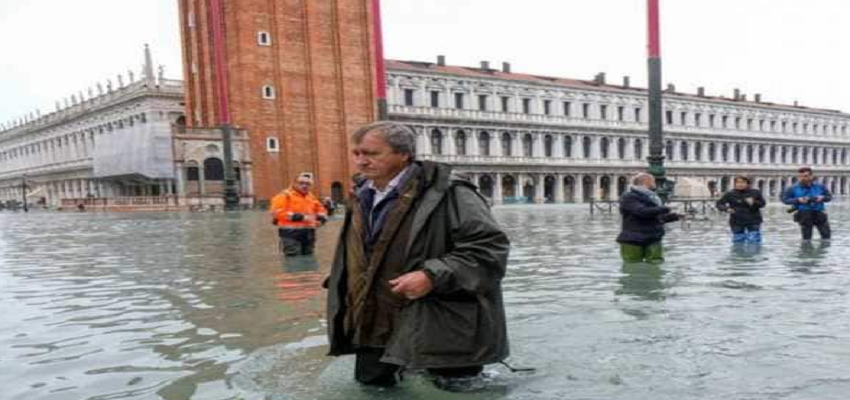 इटली में  प्रकृति ने दिखाया अपना रौद्र रूप, अचानक आई बाढ़ में 10 लोगों की मौत