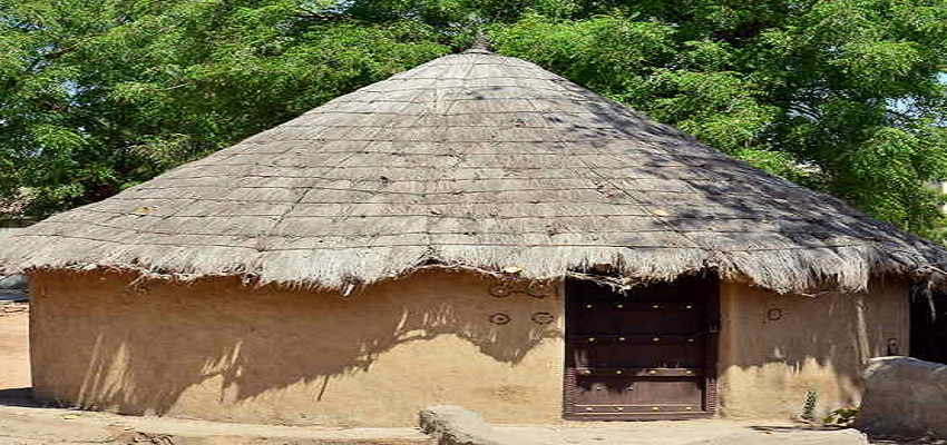 इस गांव के लोग नहीं बनाना चाहते है पक्का मकान, वजह जानकर हो जाएंगे हैरान