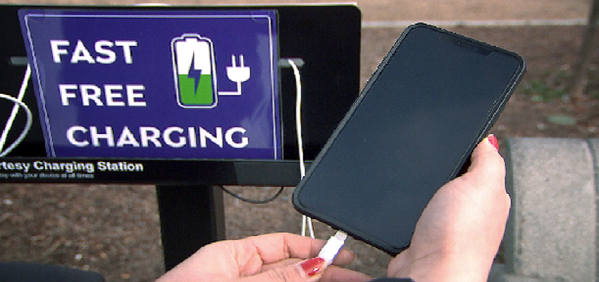 क्या आप भी करते है सार्वजनिक चार्जिंग पोर्ट का इस्तेमाल? तो हो जाएं सावधान,नहीं तो हो सकता है बैंक अकाउंट खाली