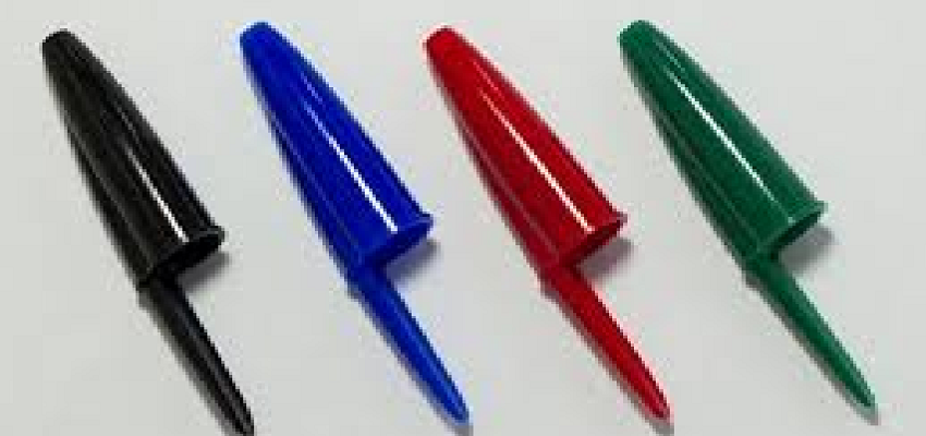 आखिर क्यों बॉल पेन के ढक्कन में होता है छोटा सा छेद? जानें इसका रहस्य