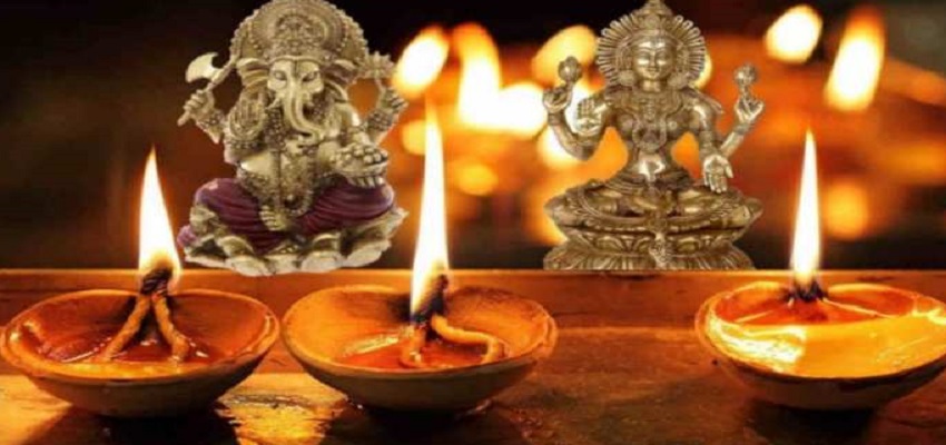 अगर आप पैसों की तंगी से है परेशान, तो दिवाली पर करें ये काम, मां लक्ष्मी होगी प्रसन्न