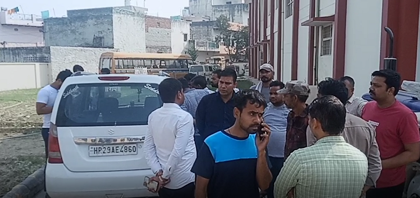 HARYANA: पुलिस स्टेशन से मात्र 500 मीटर की दूरी पर मिला युवक का शव, इलाके में मचा हड़कंप