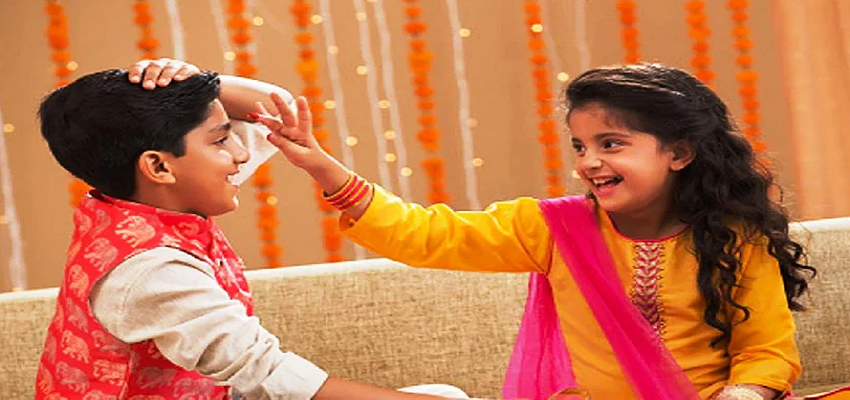 BHAI DOOJ 2022: जल्दी से कर लें अपने भाई को तिलक, शुभ मुहूर्त में बचे है केवल 4 घंटे