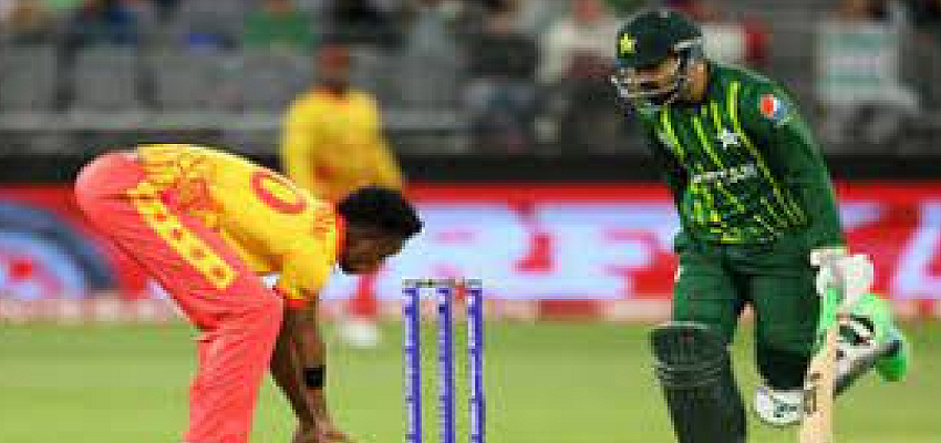 भारत के बाद जिम्बाब्वे ने पाकिस्तान को चटाई धूल, रोमांचक मैच में एक रन से करना पड़ा हार का सामना