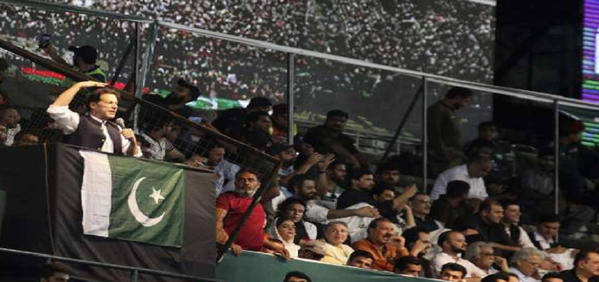 ''नई दिल्ली की सरकार गैर जिम्मेदार नहीं है'', इमरान खान ने एक बार फिर की भारत सरकार की तारीफ