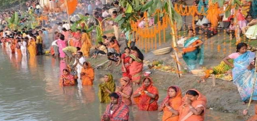 ढलते सूर्य को इस तरह दिया जाता है अर्घ्य, जानें क्या है पूजा की विधि