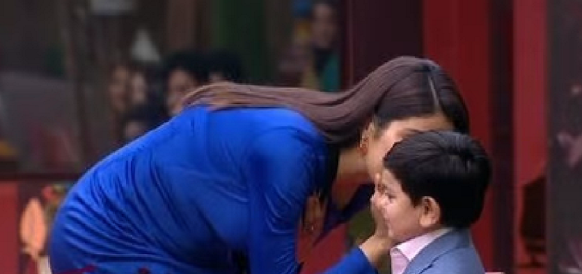 अब्दु रोजिक पर फिसला इस अभिनेत्री का दिल, जनता के सामने किया खुलासा