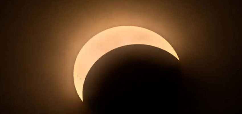 भारत के इस शहर में दिखेगा सबसे पहले चंद्र ग्रहण, जानें अपने शहर के ग्रहण का समय
