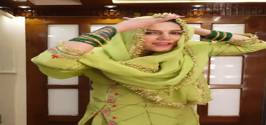 हरे सूट में थिरकती नजर आई सपना चौधरी, मटकती कमर देख फैंस ने कहीं ये बात