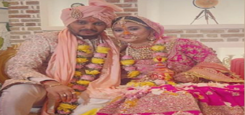 शादी के बंधन में बंधे परितोष त्रिपाठी और मीनाक्षी, कई स्टार ने लगाए शादी में चार-चांद