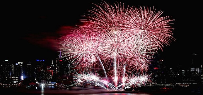 New Year's Eve पर करना चाहते है धमाल?  तो जान लें अपने बजट में बेस्ट प्लेस