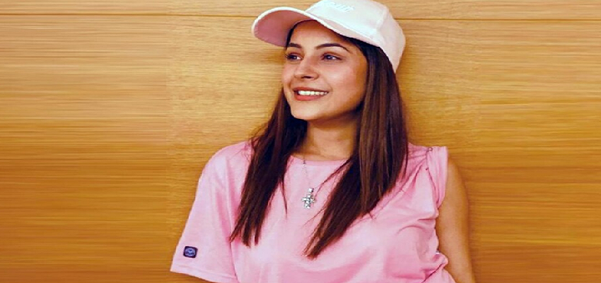 एक बार फिर शहनाज गिल ने बटोरी सुर्खियां, अपने फैंस के लिए किया ये काम