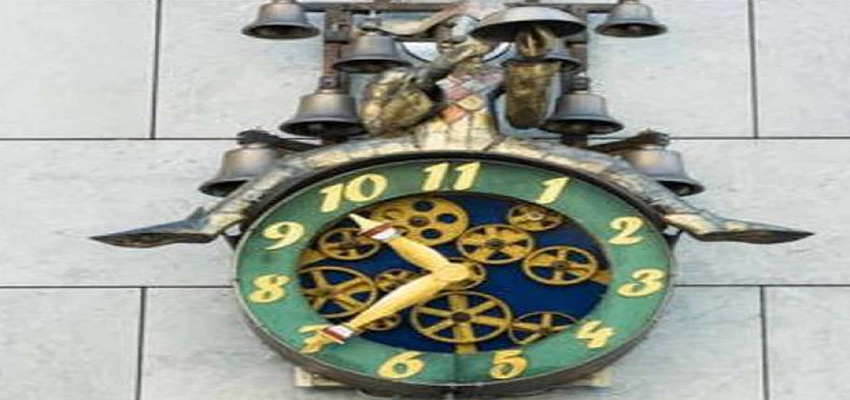 दुनिया का वो एकलौता शहर, जहां कभी नहीं बजते 12, वजह जानकर हो जाएंगे हैरान