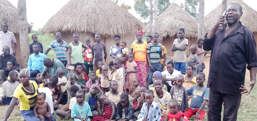 12 पत्तियां...102 बच्चे, अब शख्स सरकार ये लगा रहा हैं ये गुहार