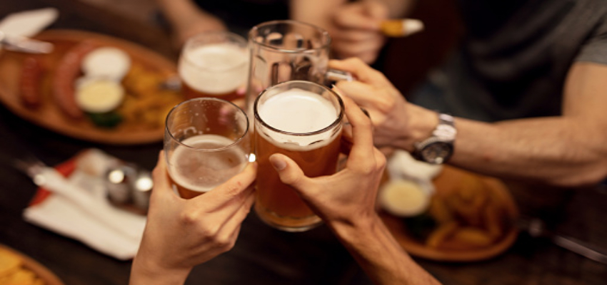 क्रिसमस से न्यू ईयर तक दिल्लीवालों ने जमकर पी शराब, टूटा पिछले तीन सालों का रिकॉर्ड