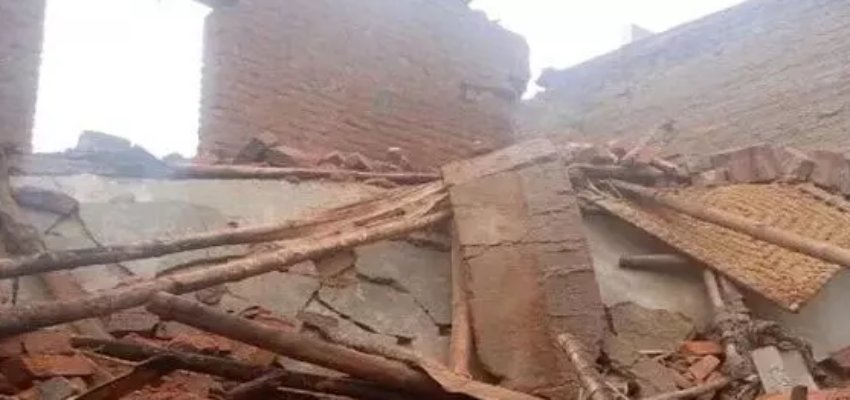 पाकिस्तान में मकान की छत गिरने से 6 लोगों की मौत, कई घायल