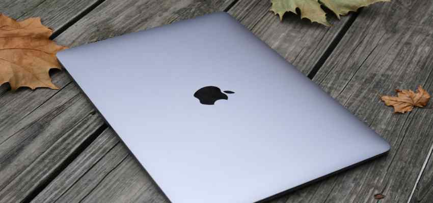 बेहद ही दिलचस्प है APPLE के LOGO की कहानी, जानें STEPH को कहां से मिली इसकी INSPIRATION