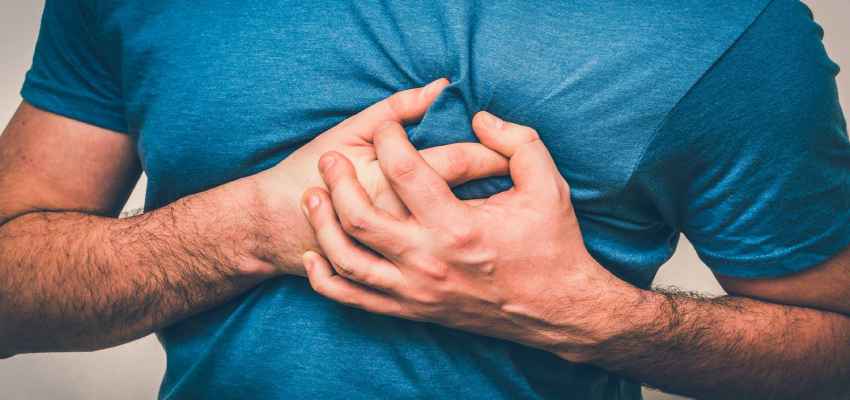 सर्दियों में क्यों बढ़ जाता है Heart Attack का खतरा, जानिए कैसे कर सकते हैं बचाव