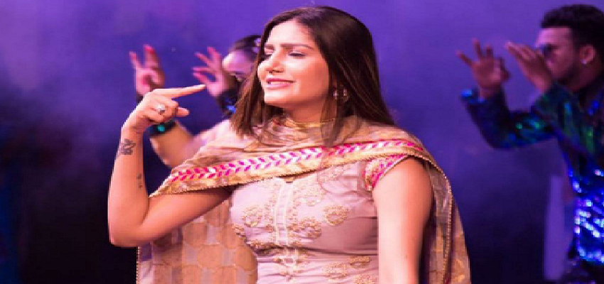 सपना चौधरी ने अपने ठुमकों से लगाई आग, एक बार फिर फैंस ने  इस तरह लुटाया प्यार