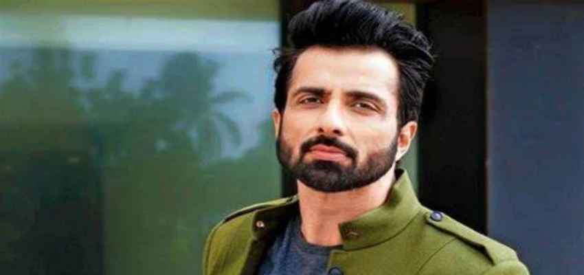 फिर 'मसीहा' बने Sonu Sood, दुबई एयरपोर्ट पर CPR देकर बचाई शख्स की जान