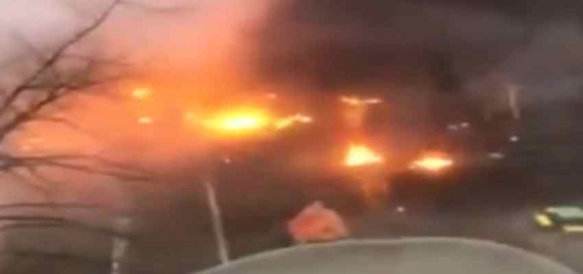 HELICOPTER CRASHED IN UKRAINE: इमारत से टकराकर क्रैश हुआ हेलिकॉप्टर, अधिकारियों समेत 16 की मौत