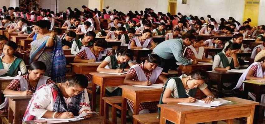 UP Board Exam 2023: बोर्ड परीक्षा को लेकर योगी सरकार सख्त, नकल करने वालों पर NSA के तहत होगा एक्शन