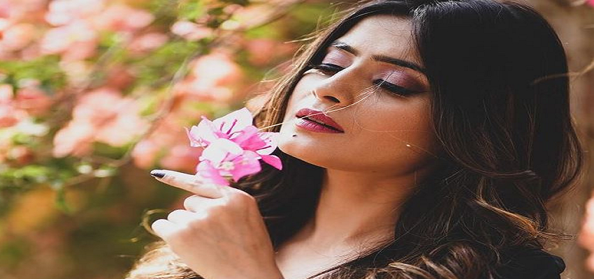 VAISHALI THAKKAR SUICIDE CASE: पुलिस ने दाखिल की चार्जशीट, एक्ट्रेस के सुसाइड करने की असली वजह आई सामने