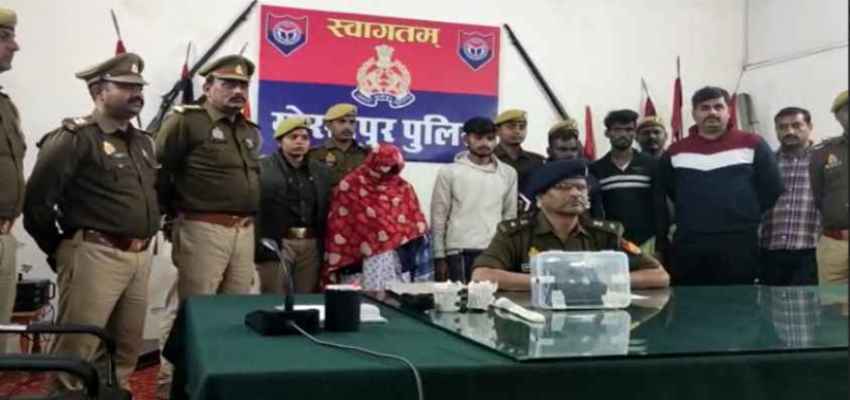 UP CRIME: पत्नी के कहने पर प्रेमी ने दोस्तों संग की थी राजमिस्त्री की हत्या, पुलिस ने किया खुलासा