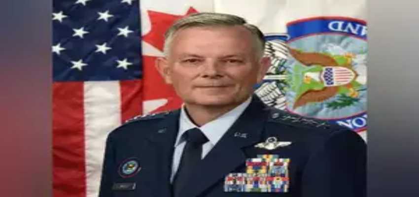 अमेरिका के आसमान से गिराई जा रही 'अज्ञात वस्तुएं' क्या एलियंस हैं? अमेरिकी जनरल ने दिया चौंकाने वाला बयान