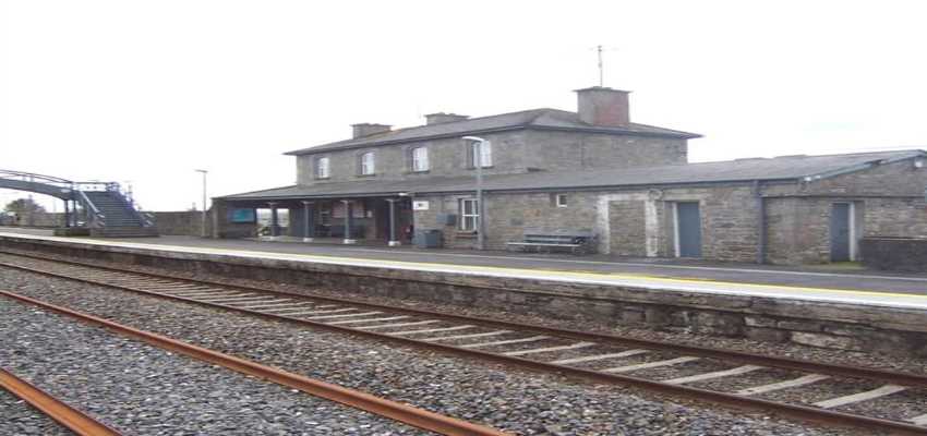 Unsolved Mysteries: सूर्यास्त के बाद इस रेलवे स्टेशन पर जाने से बचते हैं लोग, जानिए क्यों