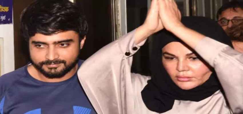 Rakhi Sawant: अब कटघरे में खड़ा हुआ आदमी का परिवार, राखी ने लगाए घरवालों पर ये आरोप