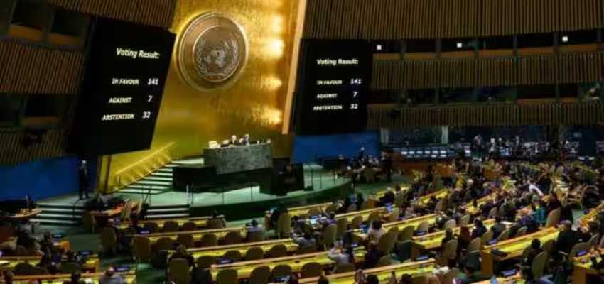 UNGA में यूक्रेन शांति प्रस्ताव से भारत ने बनाई दूरी, आईना दिखाते हुए रुचिरा ने पूछे तीखे सवाल