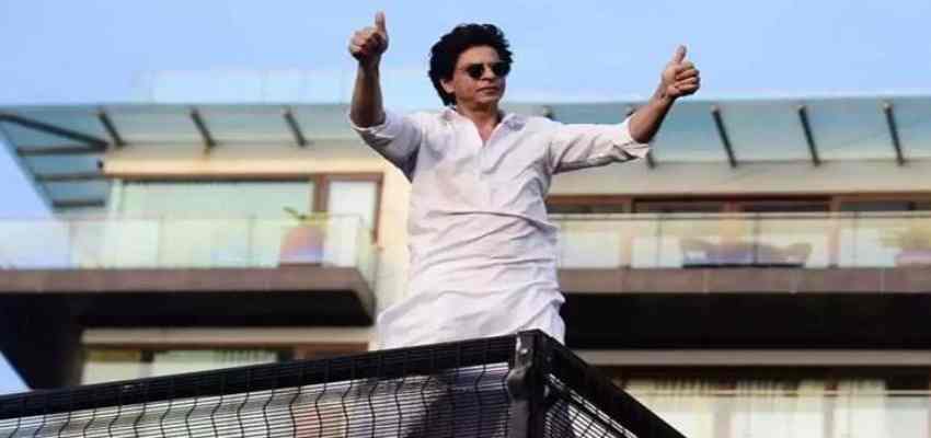 शाहरुख खान की सिक्योरिटी में बड़ी चूक, दीवार फांदकर मन्नत की तीसरी मंजिल तक पहुंच गए थे दो अनजान लोग