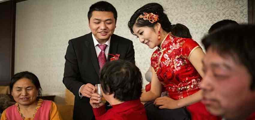 घटती जनसंख्या से टेंशन में चीनी सरकार, लिंग असंतुलन के खिलाफ ला रही है अब ये योजना