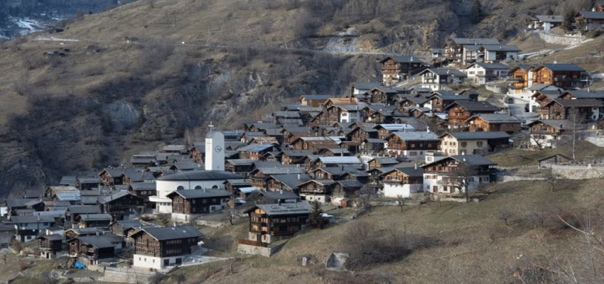 स्विट्जरलैंड के गांव में रहने का सुनहरा मौका, मिलेंगे 50 लाख रुपये, इस तरह करें आवेदन