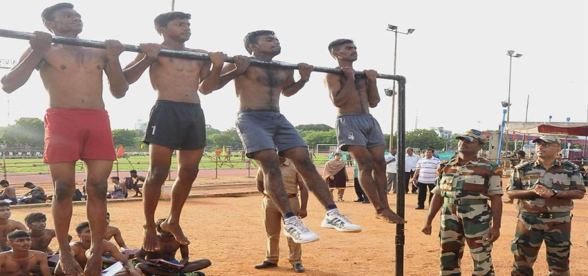 12वीं पास करते ही सरकारी नौकरी पाने का मौका, CRPF में निकली 9212 भर्तियां, जानें आवेदन की पूरी प्रक्रिया